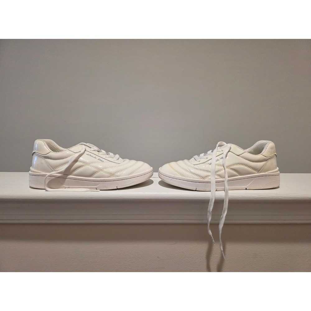 Women's sz 6 M Michael Kors Cream Patent Quilted Low Top Sneakers Shoes - Picture 9 of 9